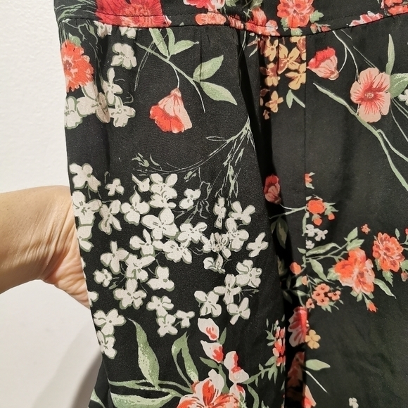 BAND of gypsies small floral bustier romper - Picture 8 of 10